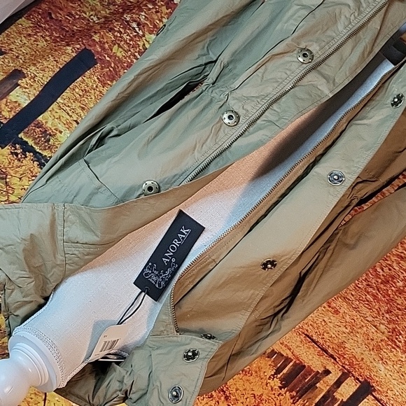 Anorak Jacket New, Wind, Rain, Lined - Picture 9 of 16